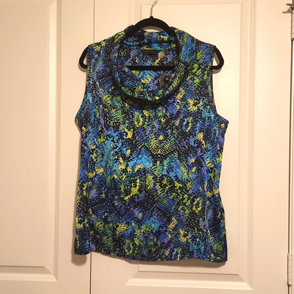 Sleeveless blue green black blouse 18